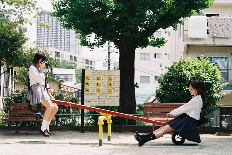 “海量图片，轻松沉浸到二次元世界”——浅野菌子泳装八重樱cos写真本合集